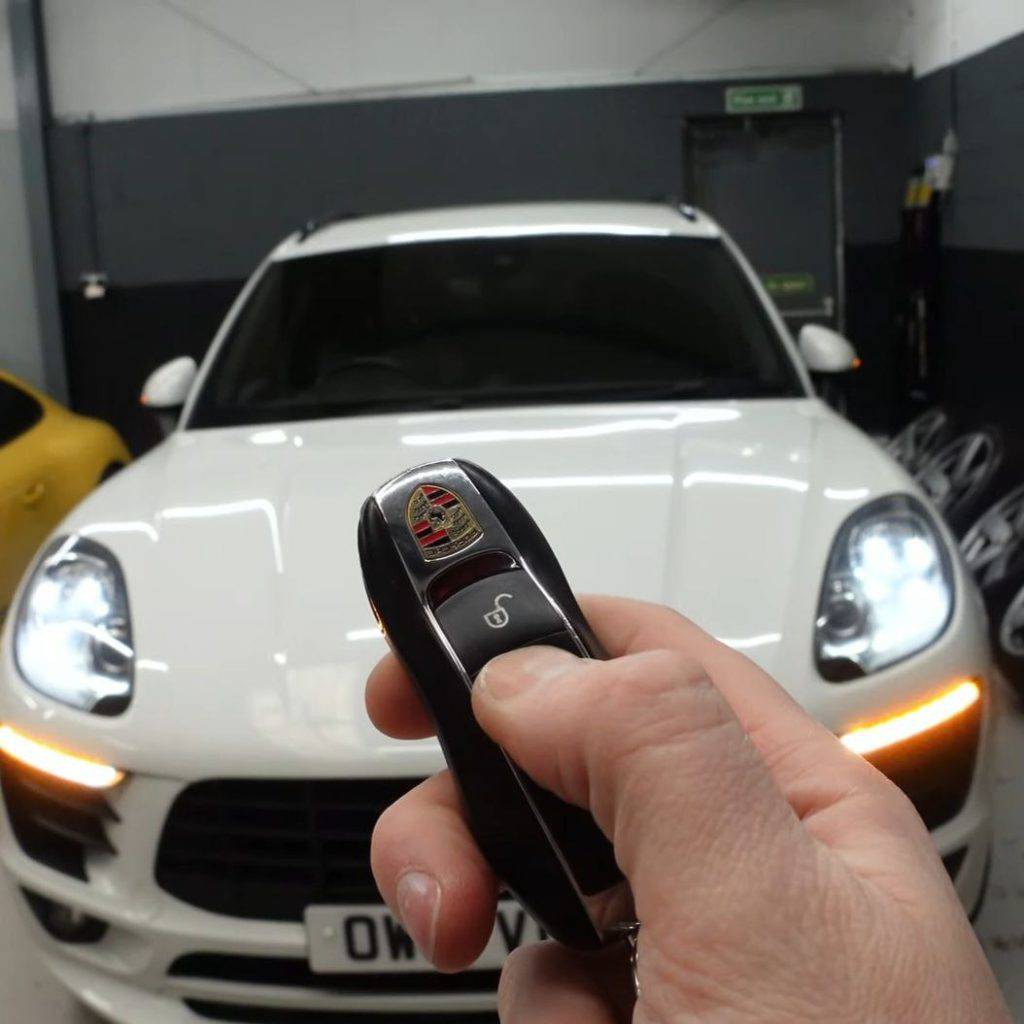 ویژگی های مخفی پورشه ماکان