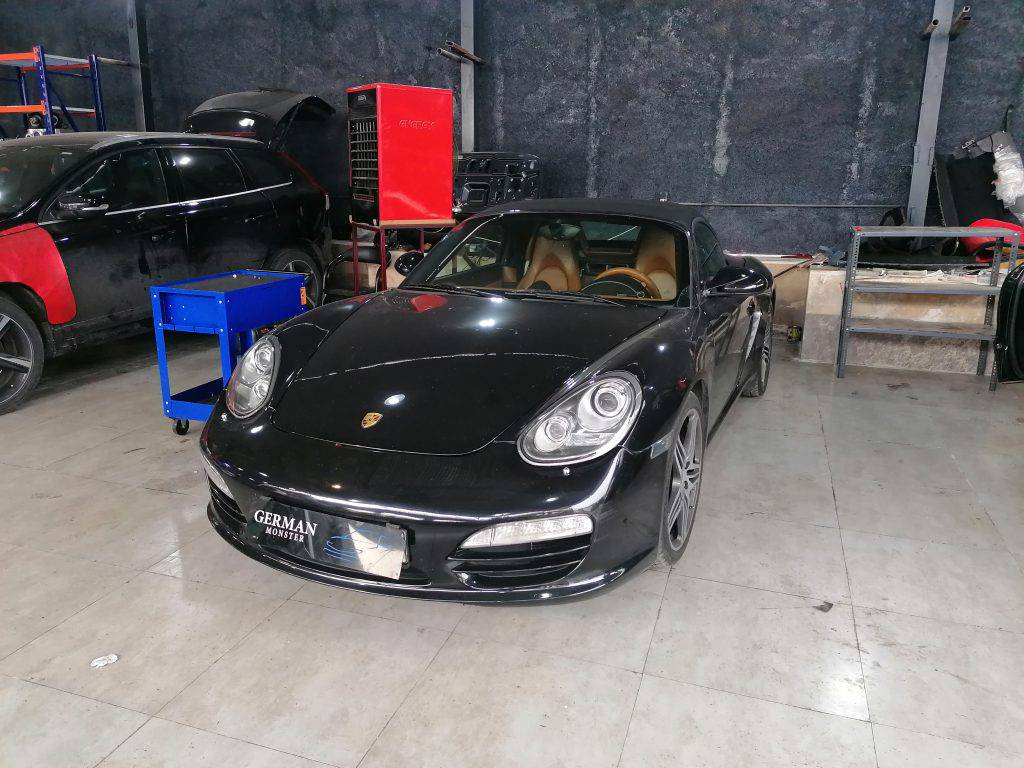 بررسی تخصصی پورشه باکستر