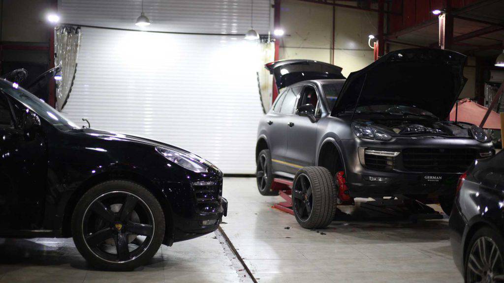 تعمیرگاه پورشه در گیلان