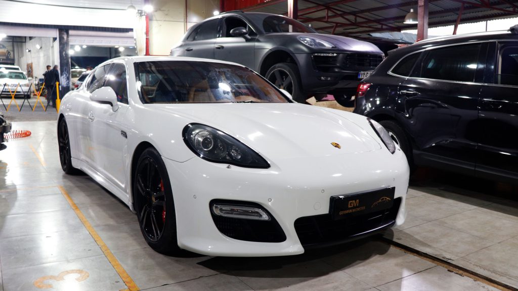 کارشانسی پورشه پانامرا 2013