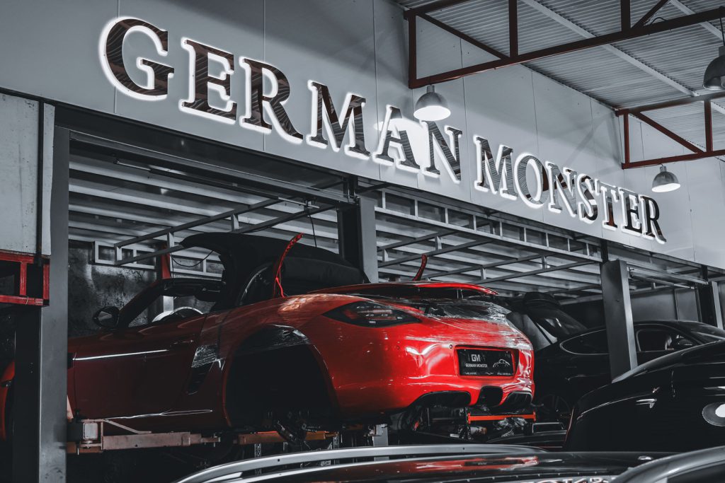 2024-06-29-17.33.18 تعویض اویل پمپ پورشه باکستر