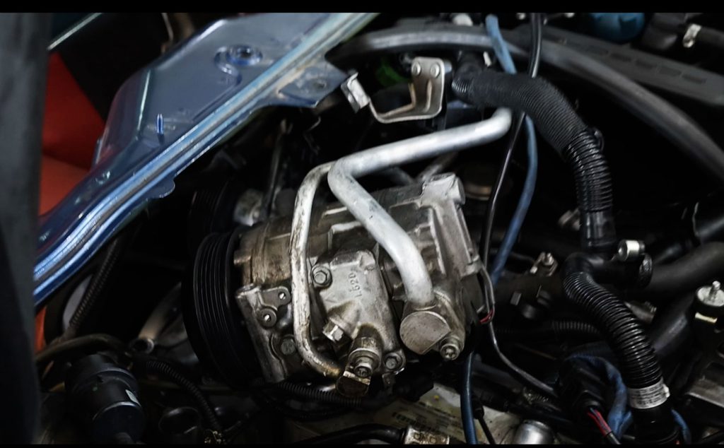 تعویض کمپرسور پورشه باکستر