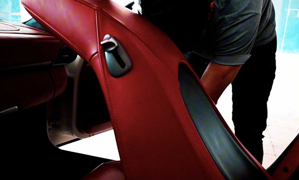 تعویض صندلی های پورشه ۹۱۱