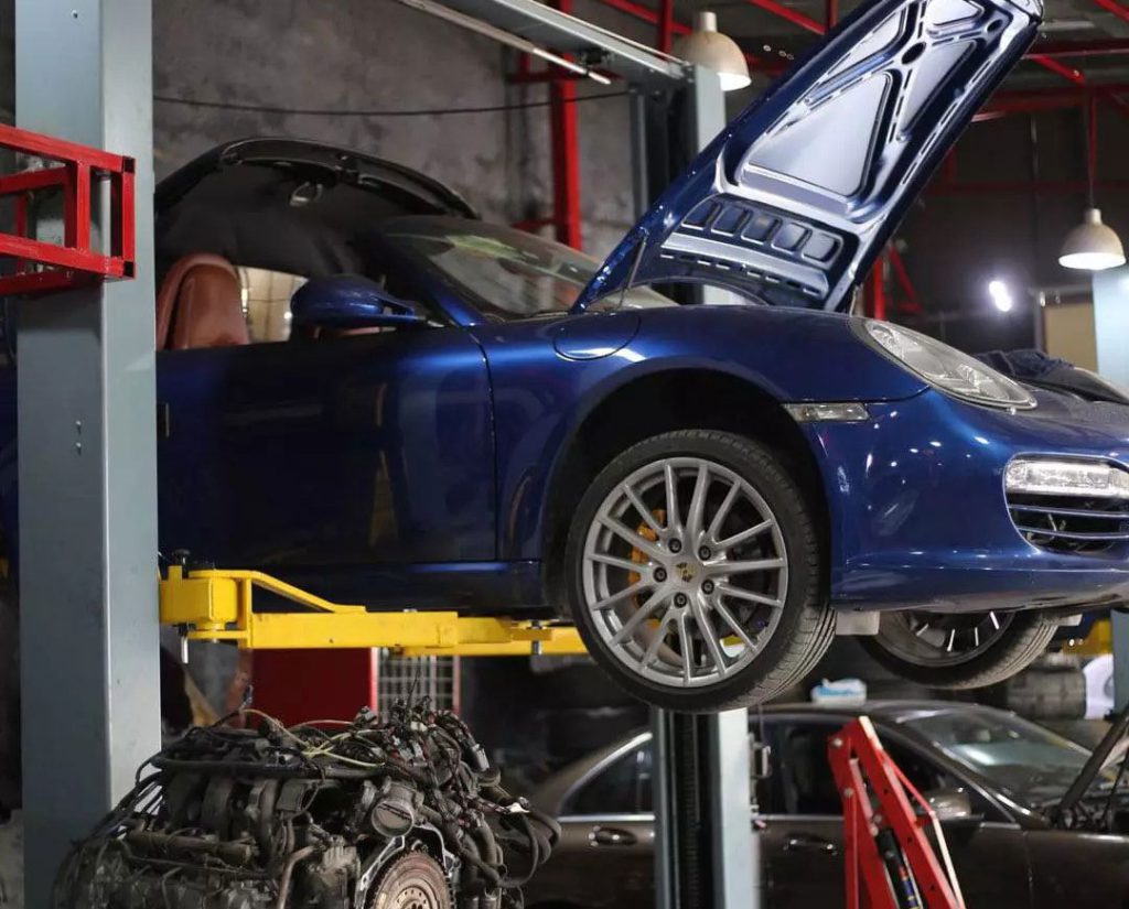 تعویض کمپرسور کولر پورشه باکستر