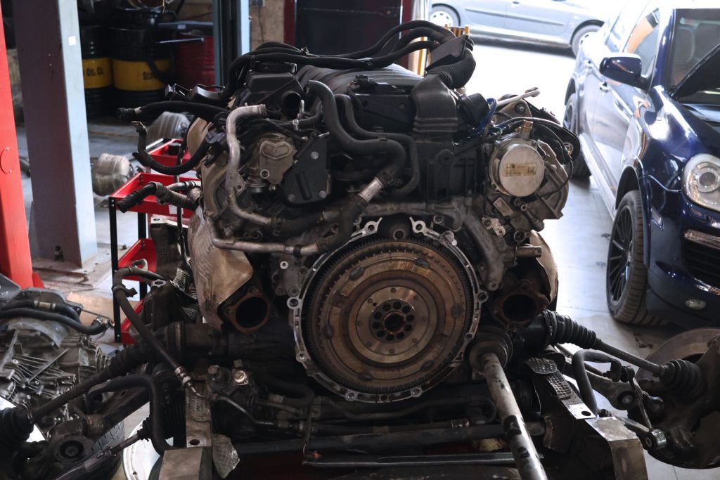 IMG_3212-min (1) تعمیر موتور پورشه پانامرا