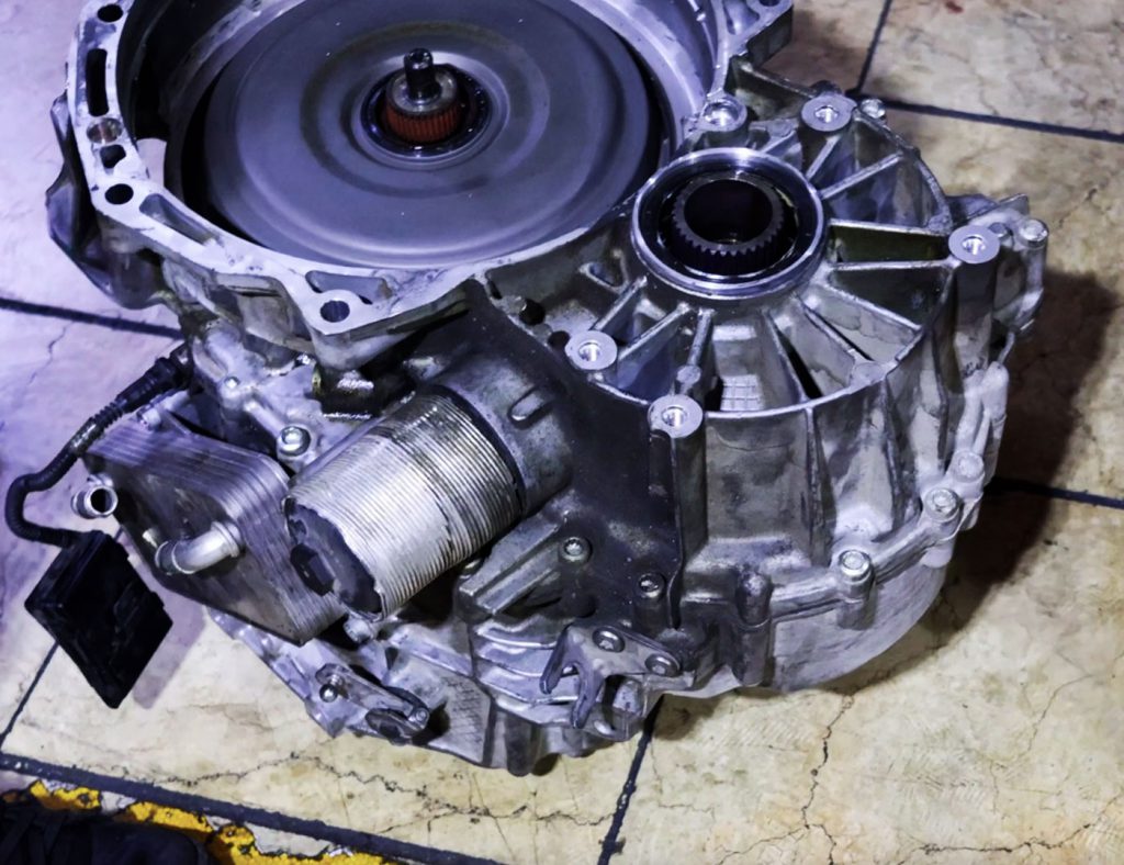 جداسازی گیربکس قدیمی فولکس واگن تیگوان