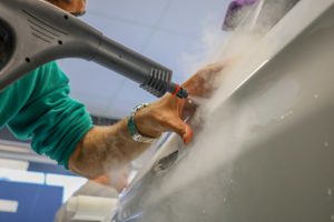 دوره آموزش نصب کاور محافظ رنگ خودرو با مدرک