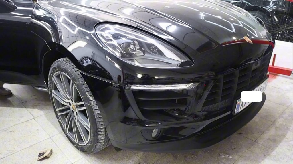 وکیوم درب پورشه ماکان