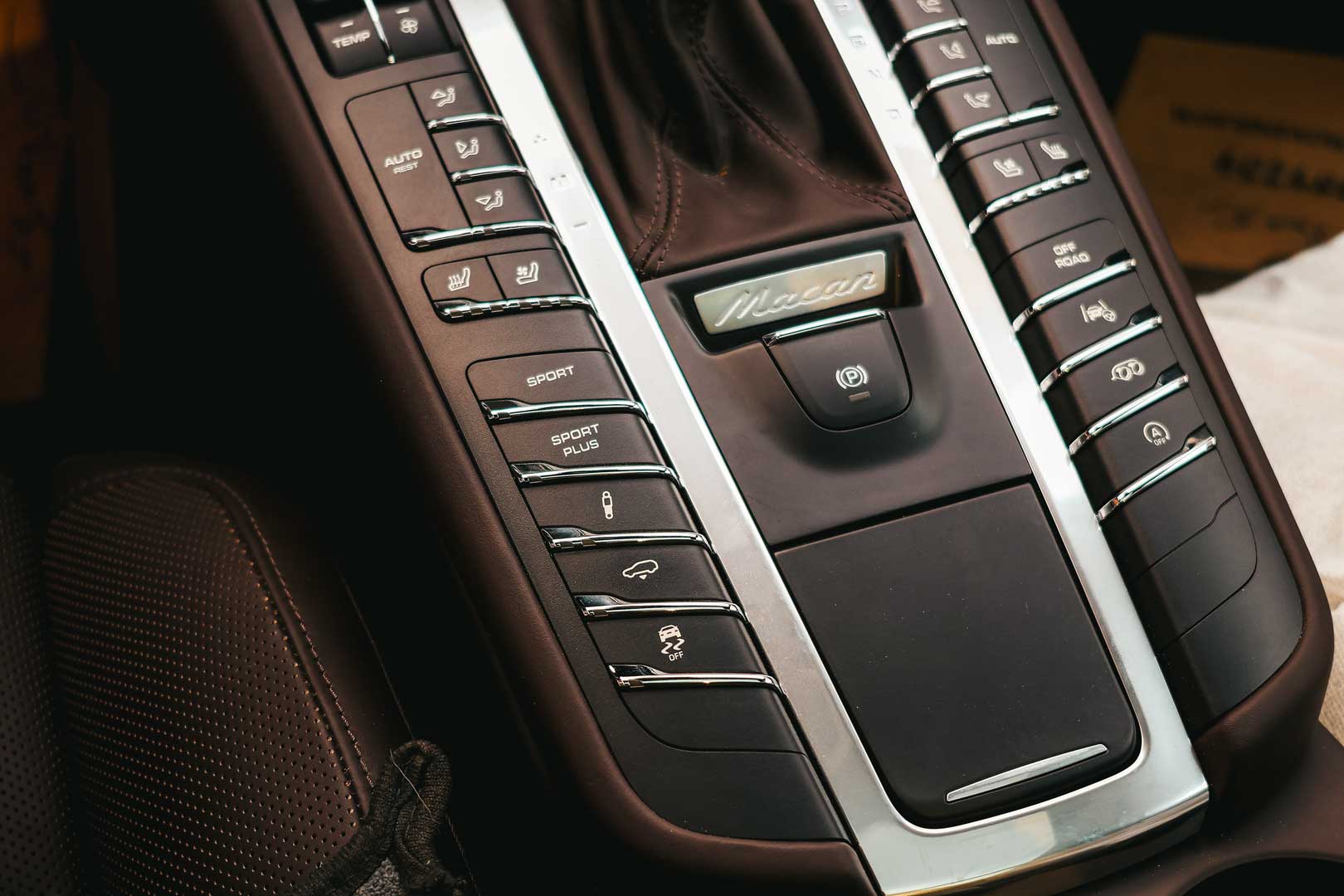 آپشن اسپورت پلاس پورشه ماکان تهران