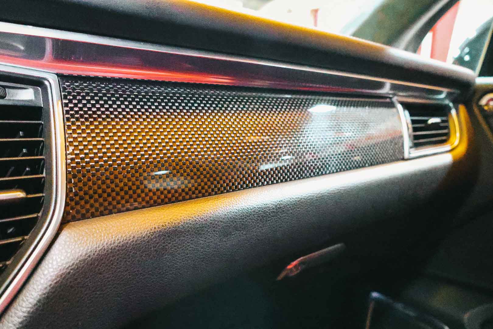 خرید تریم داخلی فیبر کربن پورشه ماکان