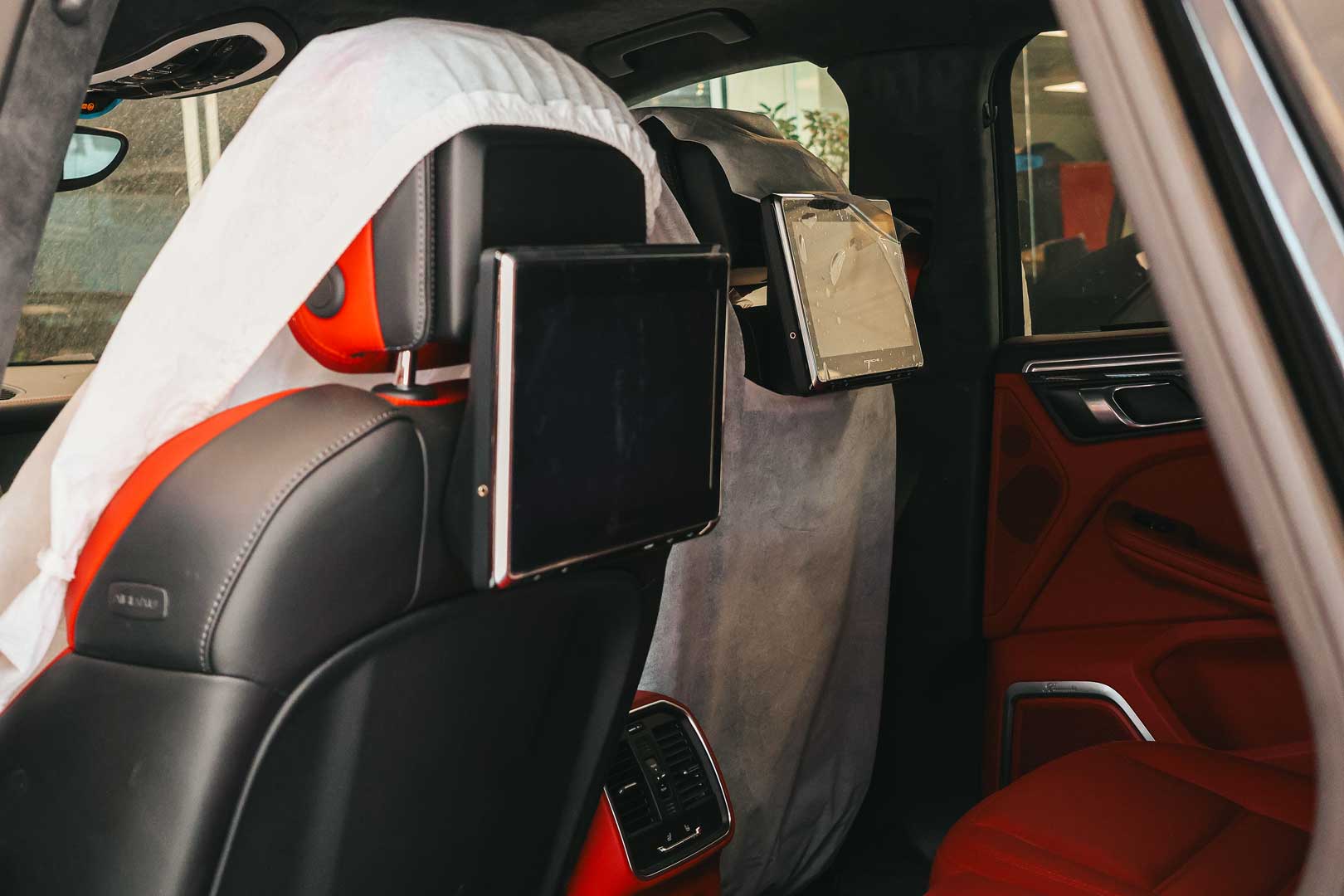 مانیتور پشت سری پورشه ماکان| هیولا آلمان - Image 3