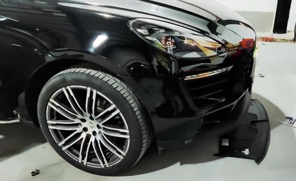 چراغ PDLS PLUS پورشه ماکان