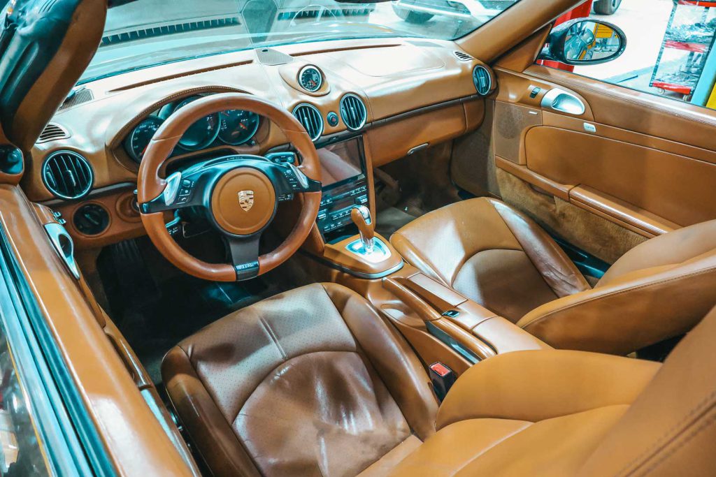 کابین پورشه باکستر