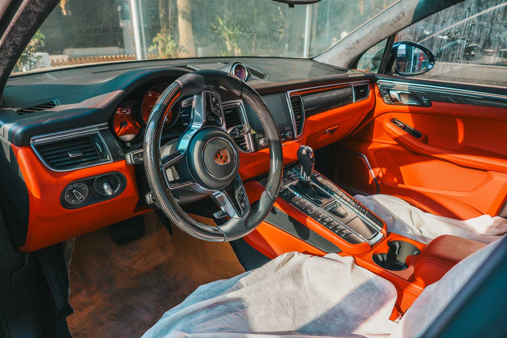 کابین پورشه ماکان