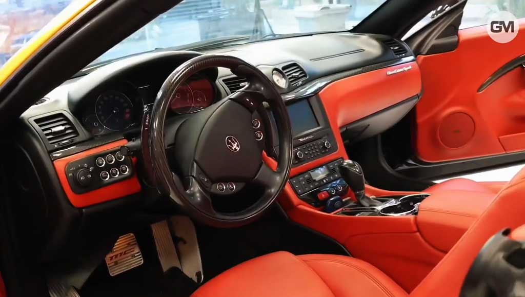 نمای داخلی مازراتی