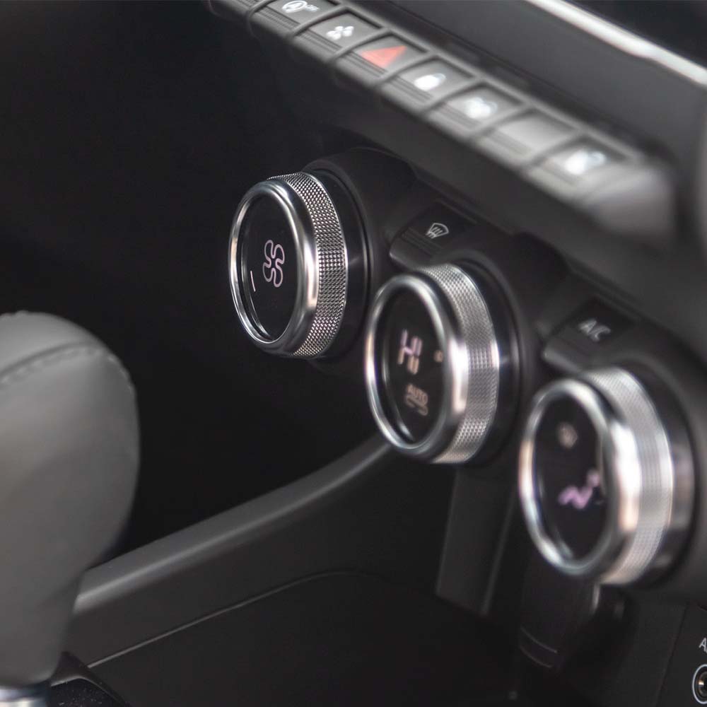 داخل رنو آرکانا داخل رنو آرکانا