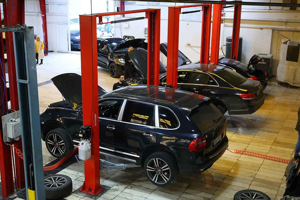 بهترین نمایندگی پورشه در اراک