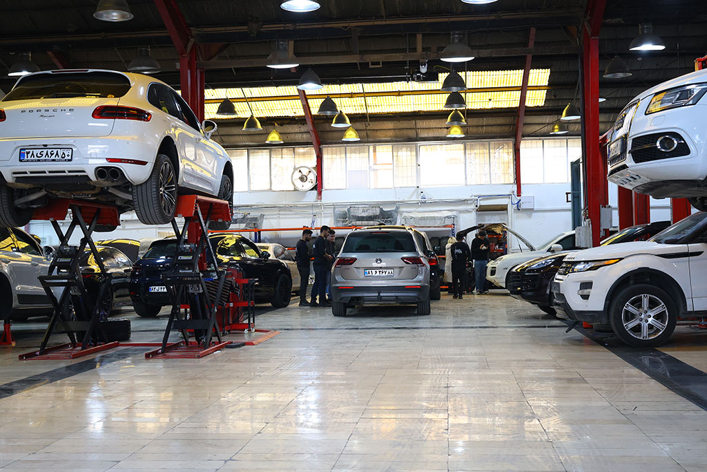 تعمیرات پورشه در شهر مشهد