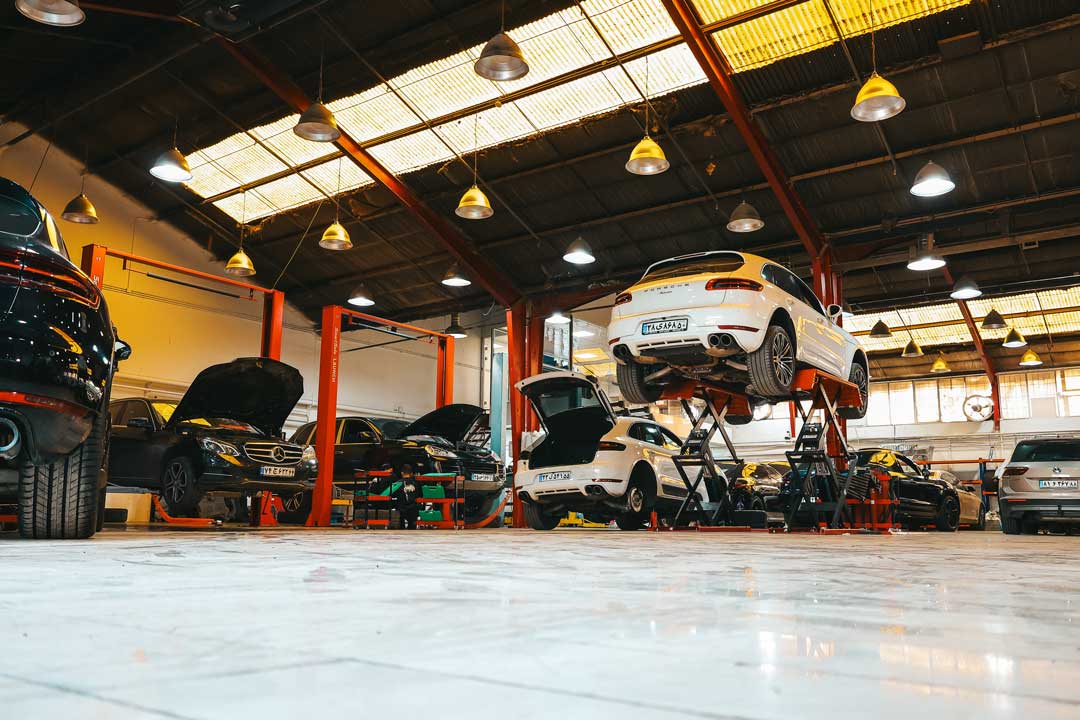 تعمیرگاه پورشه ماکان در یزد تعمیرگاه پورشه ماکان در یزد